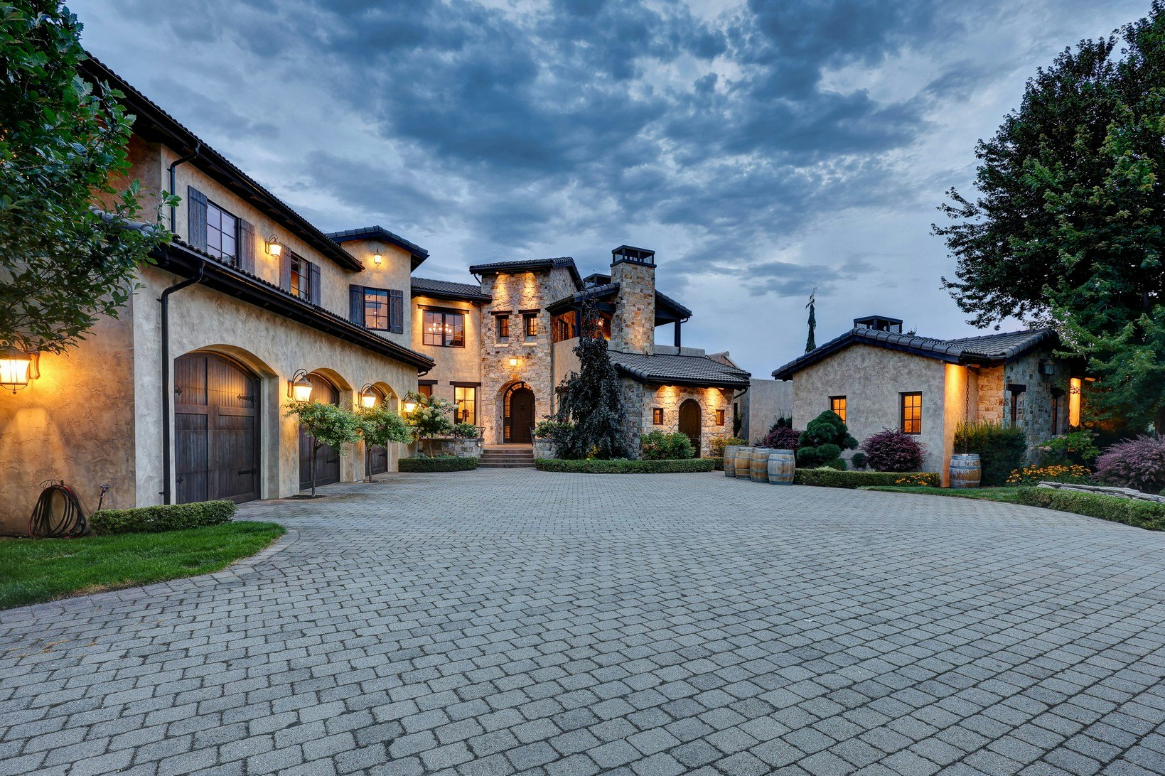 4303 Takla Road, Kelowna, BC, V1W 3C4 - 2