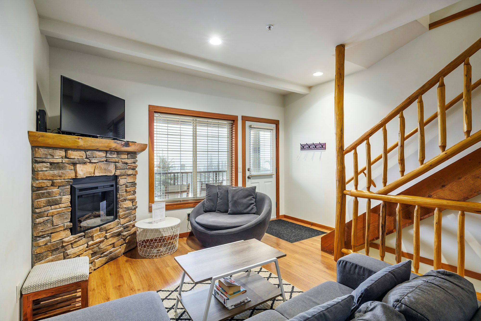 6-5020 Snowbird Way - 2