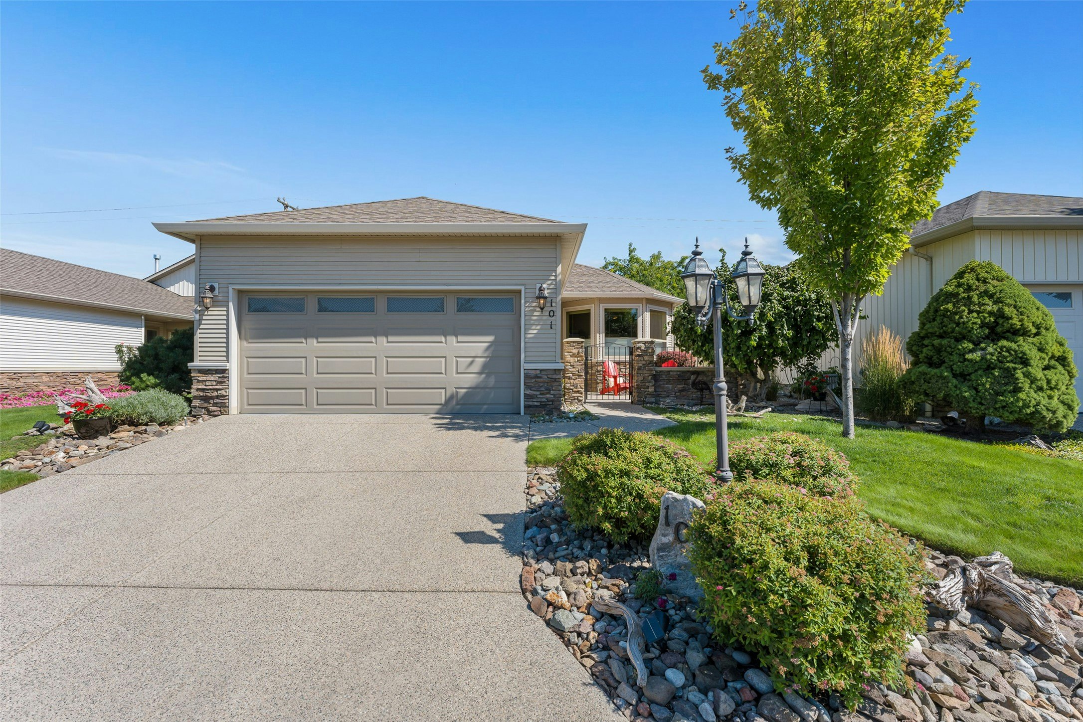 101-2365 Stillingfleet Road, Kelowna, BC, V1W 4X5