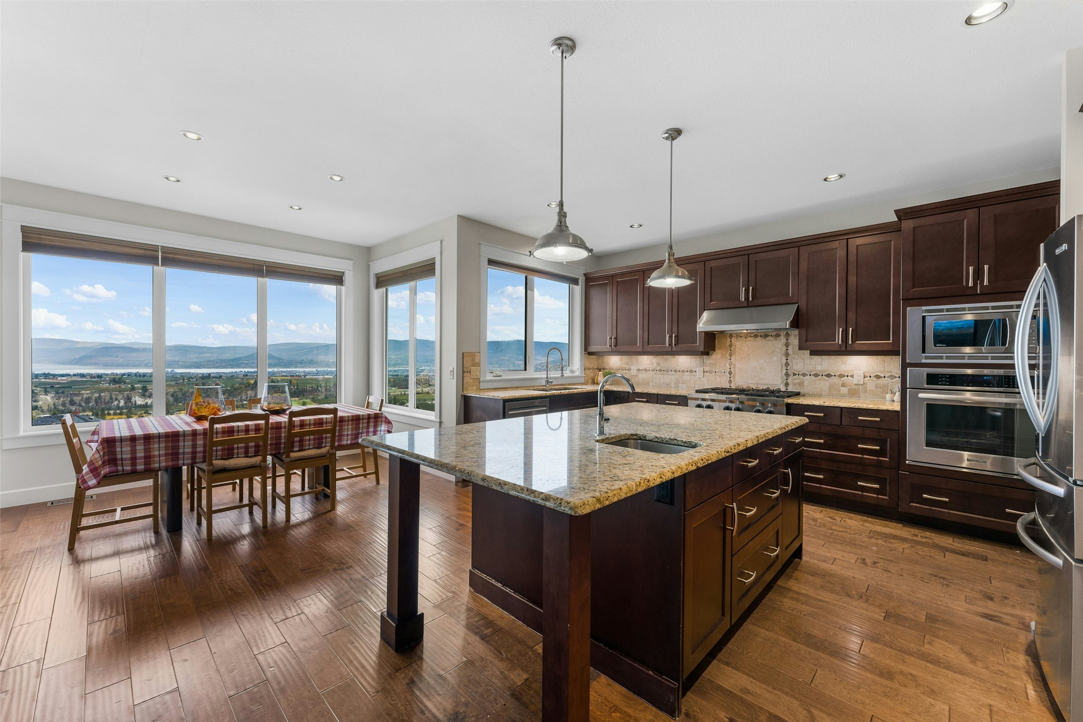 2492 Lago Vista Street - 5