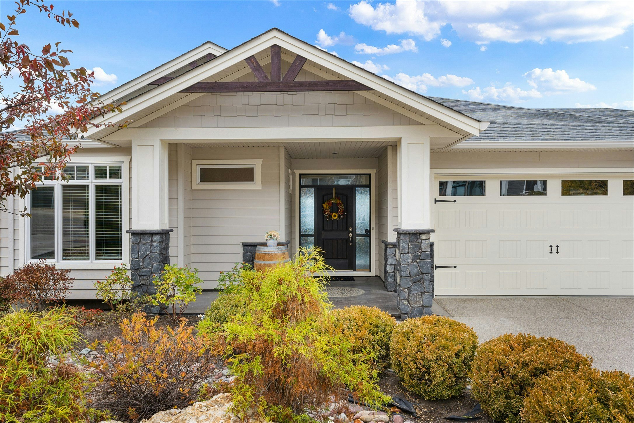 2492 Lago Vista Street - 2
