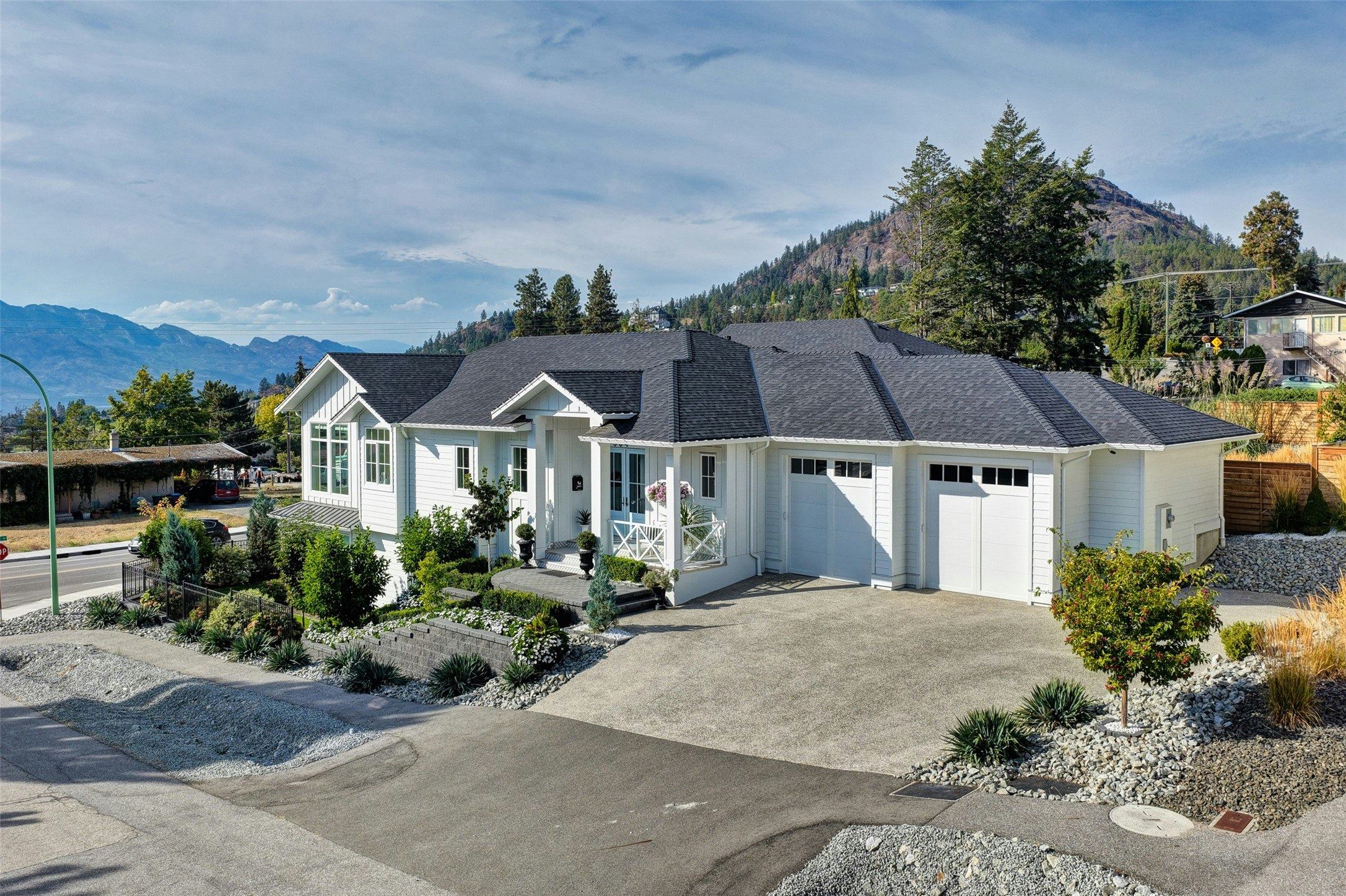 904 Skyline Road, West Kelowna, BC, V1Z 1J7