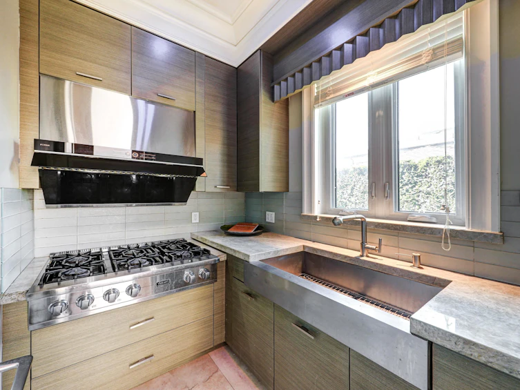 1461 W 47th Avenue, Vancouver, BC, V6M 2L9 - 13