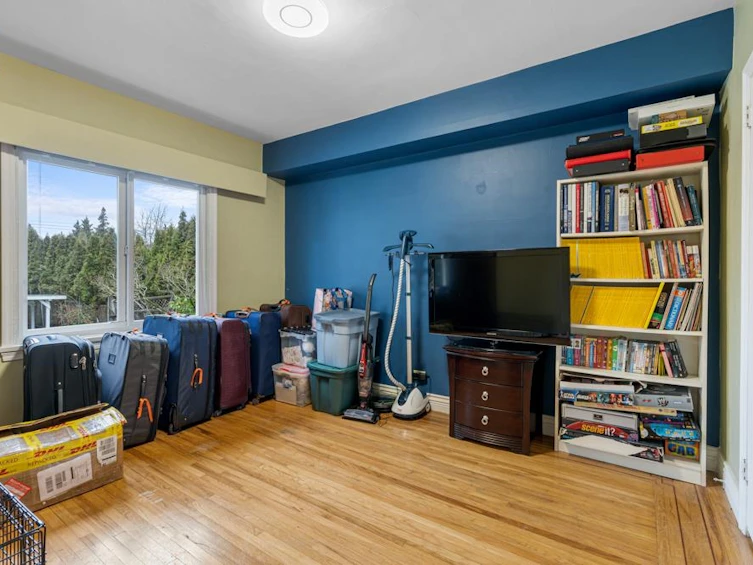 6909 Granville Street, Vancouver, BC, V6P 4X4 - 12