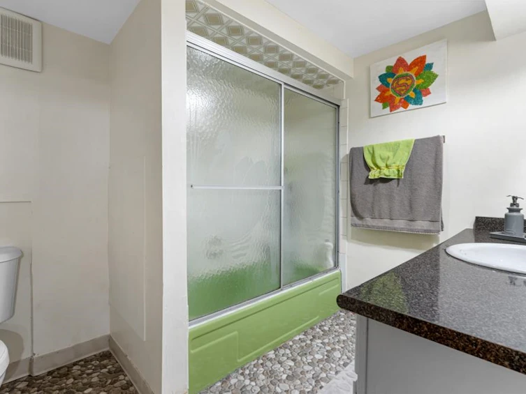 6909 Granville Street, Vancouver, BC, V6P 4X4 - 21
