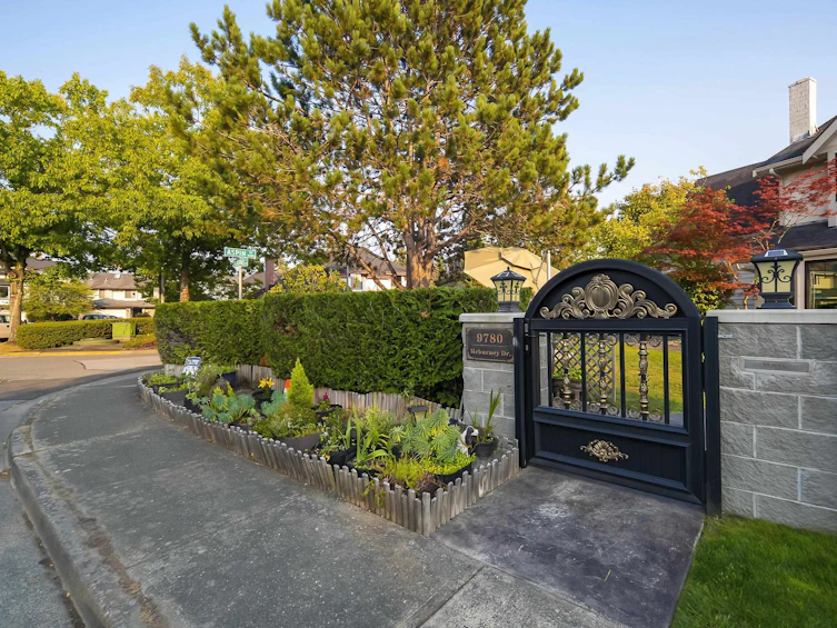 9780 Mcburney Drive, Richmond, BC, V6Y 3C6 - 3