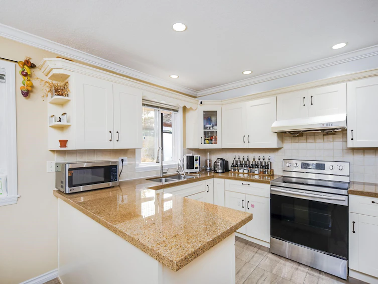 9780 Mcburney Drive, Richmond, BC, V6Y 3C6 - 34