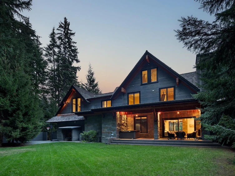 6483 Balsam Way, Whistler, BC, V8E 0C5 - 2