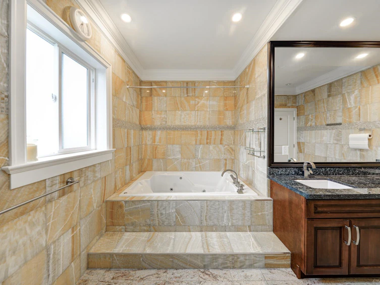 8426 Francis Road, Richmond, BC, V6Y 1A6 - 25