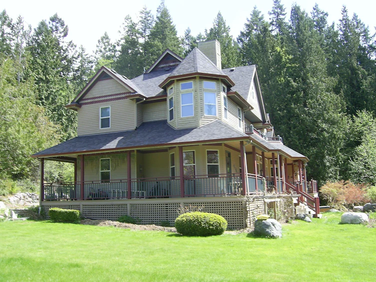 3173 Mossy Rock Road, Roberts Creek, BC, V0N 2W2 - 3