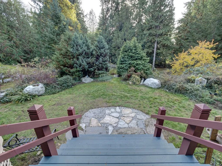 3173 Mossy Rock Road, Roberts Creek, BC, V0N 2W2 - 15