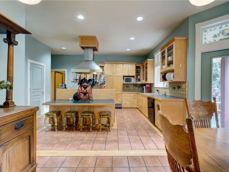 3173 Mossy Rock Road, Roberts Creek, BC, V0N 2W2 - 16