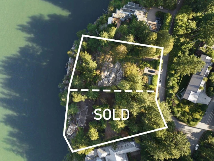 6245 Taylor Drive, West Vancouver, BC, V7W 1Y8 - 3