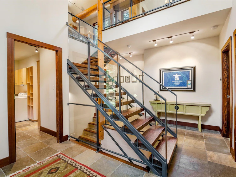 8589 Drifter Way, Whistler, BC, V0N 1B8 - 8