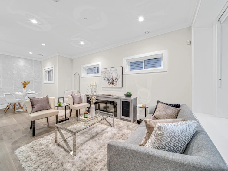 2961 E 2nd Avenue, Vancouver, BC, V5M 1E6