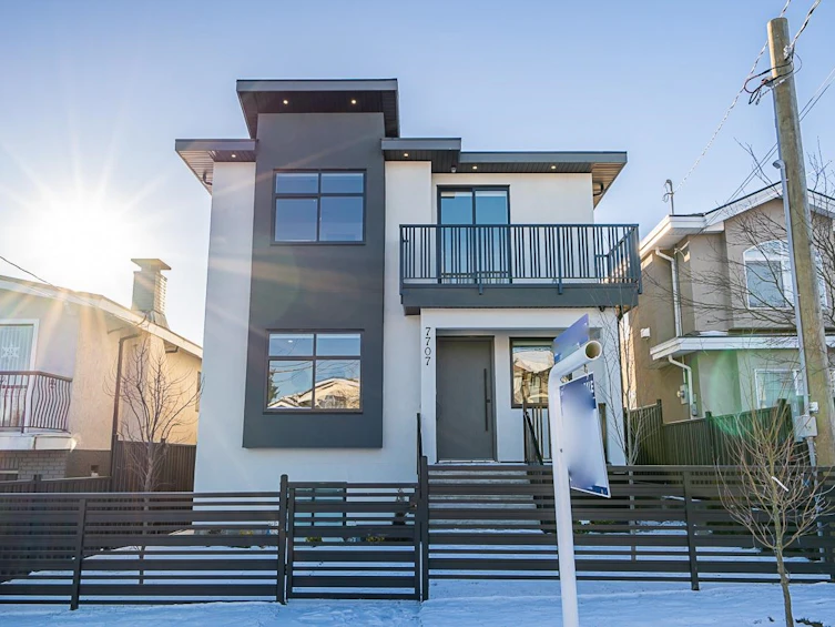 7707 Burgess Street, Burnaby, BC, V3N 3J1