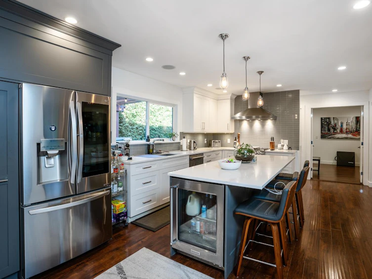 5244 Cambridge Court, Delta, BC, V4M 3Z1
