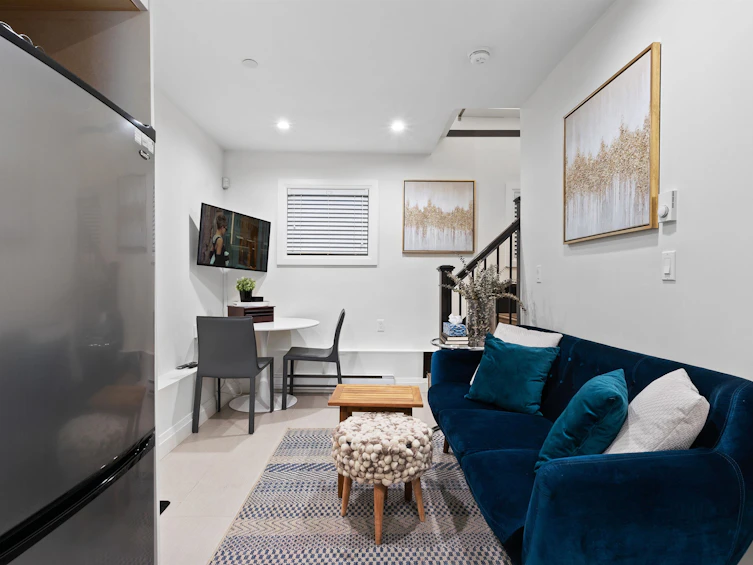 3351 Parker Street, Vancouver, BC, V5K 2W1 - 12