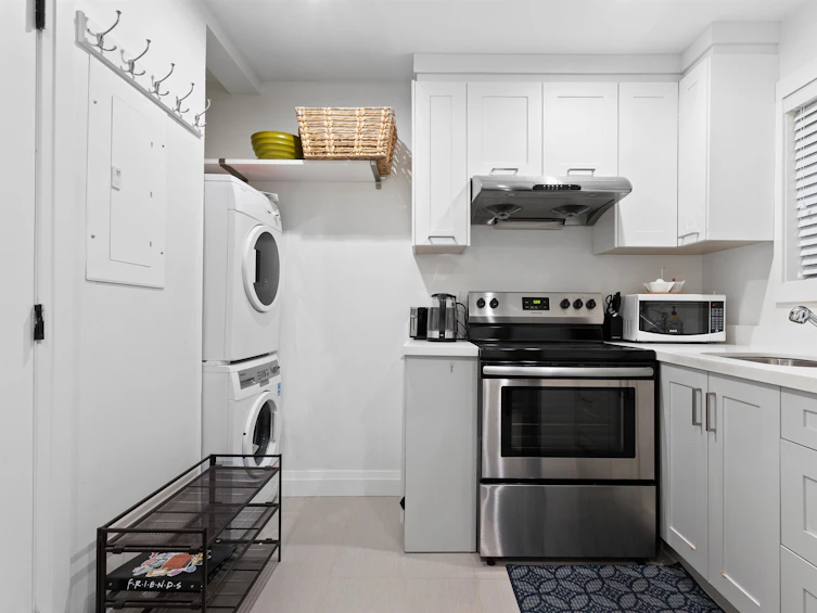 3351 Parker Street, Vancouver, BC, V5K 2W1 - 13