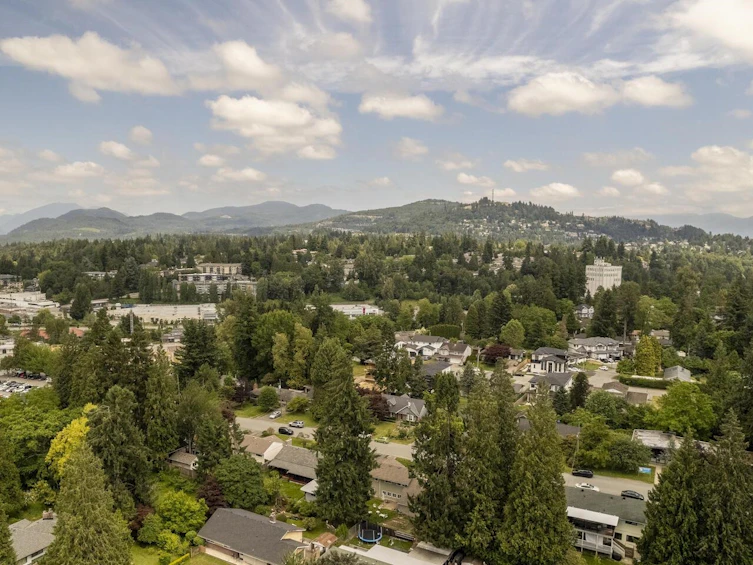 2302 Hillside Drive, Abbotsford, BC, V2S 3R5 - 30