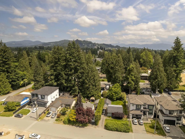 2302 Hillside Drive, Abbotsford, BC, V2S 3R5 - 37