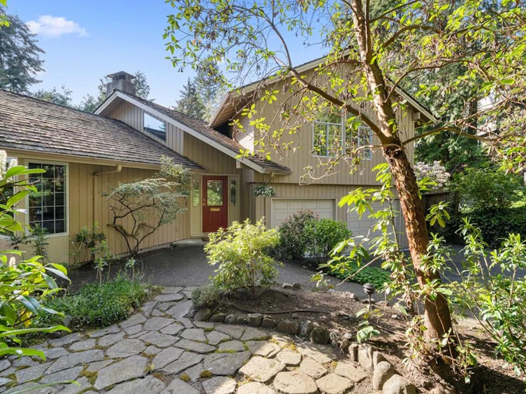 5707 Bluebell Drive, West Vancouver, BC, V7W 1T2