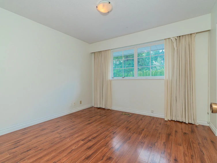 5725 Cranley Drive, West Vancouver, BC, V7W 1S7 - 19