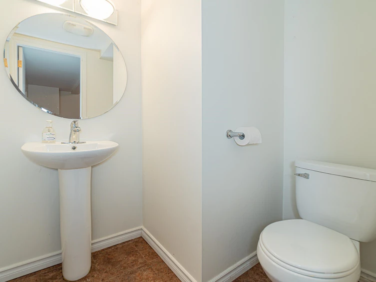 5725 Cranley Drive, West Vancouver, BC, V7W 1S7 - 25