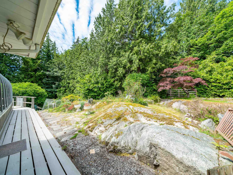 5725 Cranley Drive, West Vancouver, BC, V7W 1S7 - 26