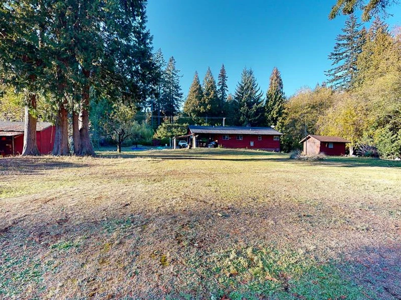 1008 North Road, Gibsons BC