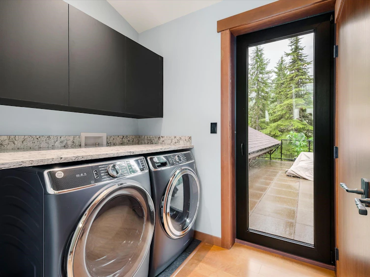 9036 Riverside Drive, Whistler, BC, V8E 1M1 - 5