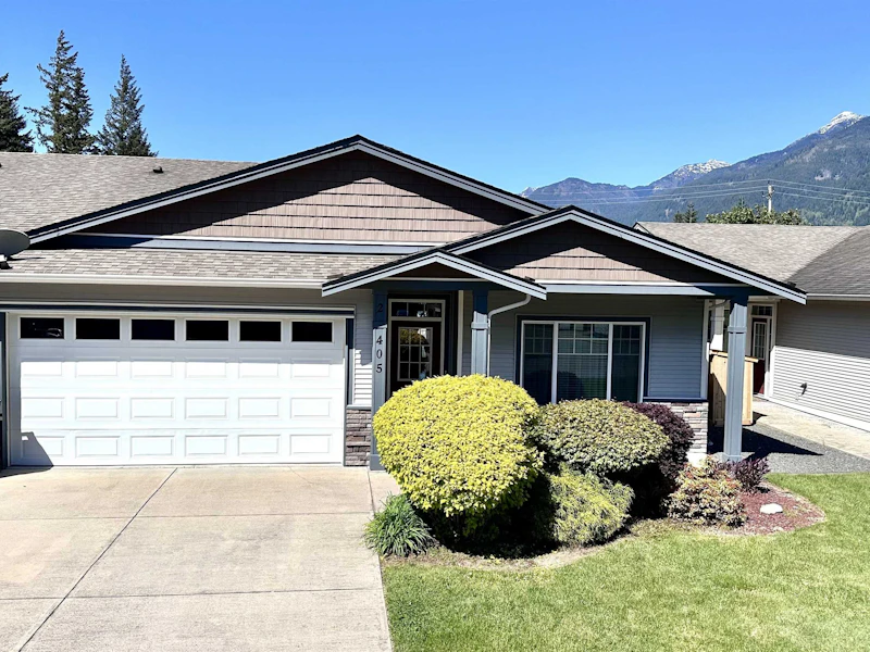 2 - 405 Stuart Street, Hope BC V0X 1L0