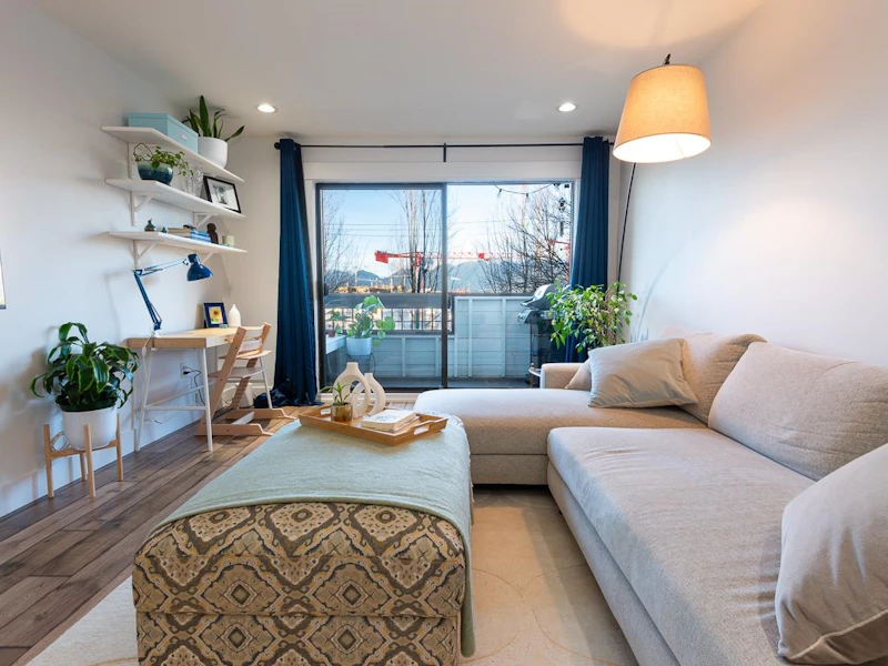 209 - 440 E 5th Avenue, Vancouver BC V5T 1N5