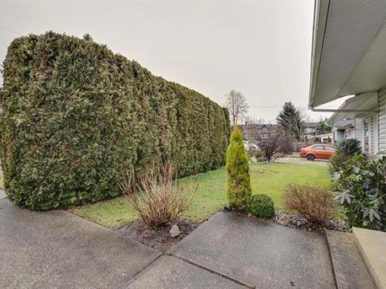 32964 10 Avenue, Mission, BC, V2V 2K3 - 10