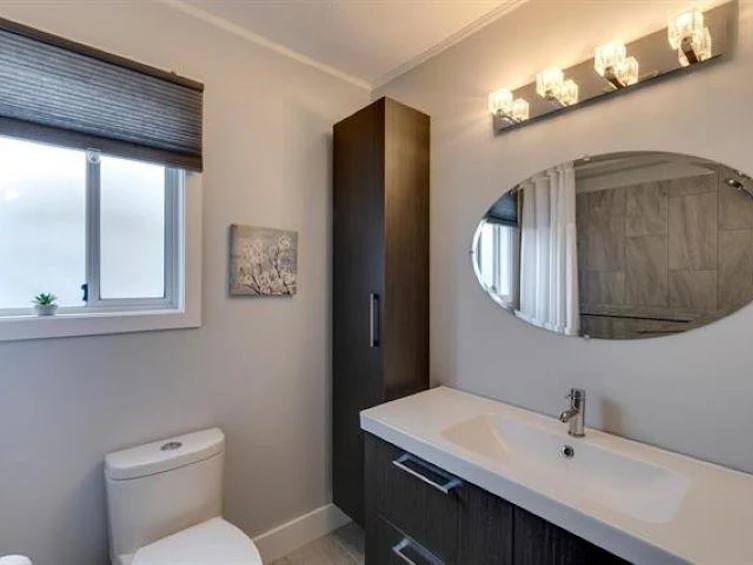 32964 10 Avenue, Mission, BC, V2V 2K3 - 32