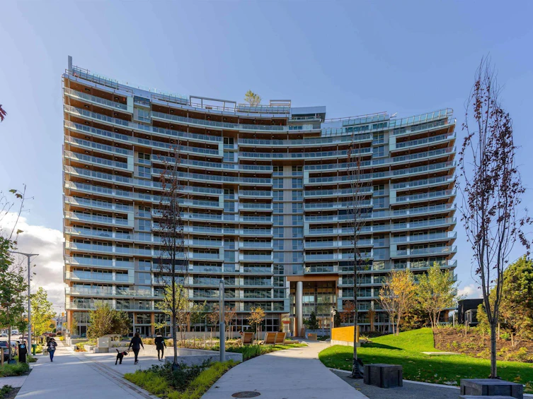 911-1768 Cook Street, Vancouver, BC, V5Y 0N3