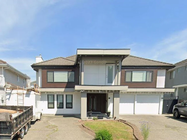 6830 123 Street, Surrey, BC, V3W 3V1