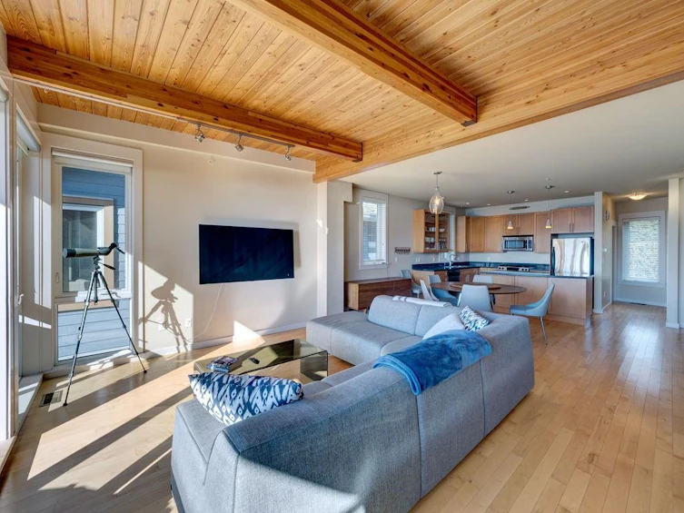 6494 Ember Place, Sechelt, BC, V7Z 0M9 - 6