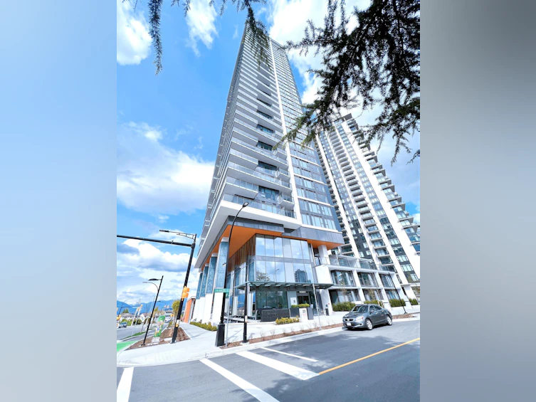 403-4711 Hazel Street, Burnaby, BC, V5H 0J9