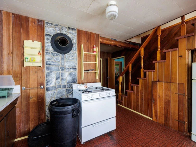 11 Johnson Bay, North Vancouver, BC - 10
