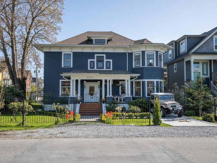 4856 48 Avenue, Delta, BC, V4K 1V1