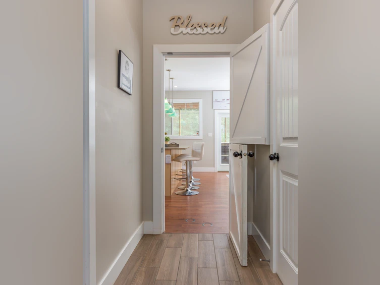 15060 Squamish Valley Road, Squamish, BC, V0N 1H0 - 23