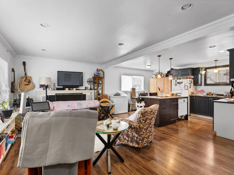 9269 Broadway Street, Chilliwack, BC, V2P 5W6 - 9