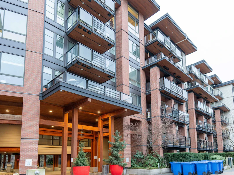 310 - 733 W 3rd Street, North Vancouver BC