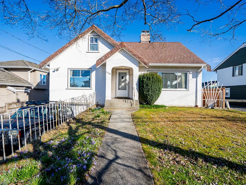 5798 Sussex Avenue, Burnaby BC V5H 3B6
