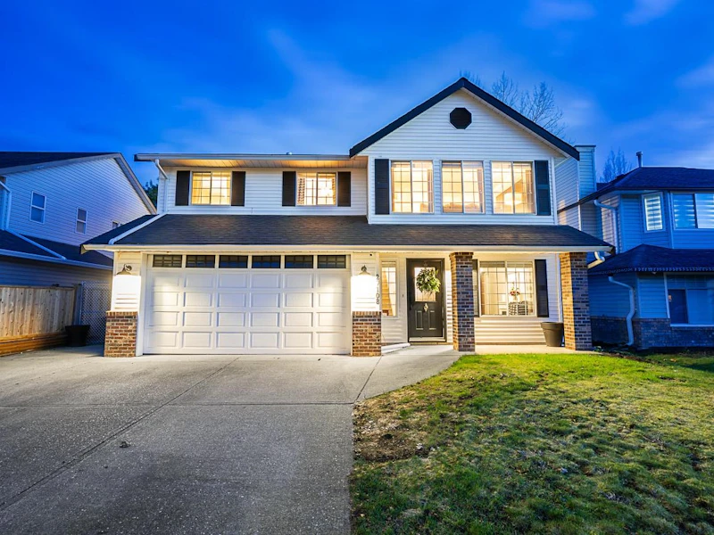 27108 27b Avenue, Langley BC V4W 3C2