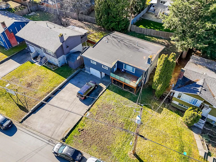 9443 119a Street, Delta, BC, V4C 6P4 - 9