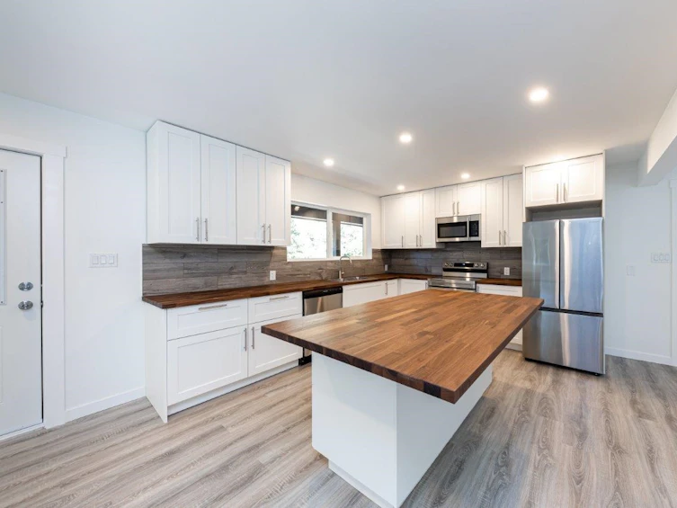 1213 Adams Road, Bowen Island, BC, V0N 1G2 - 4