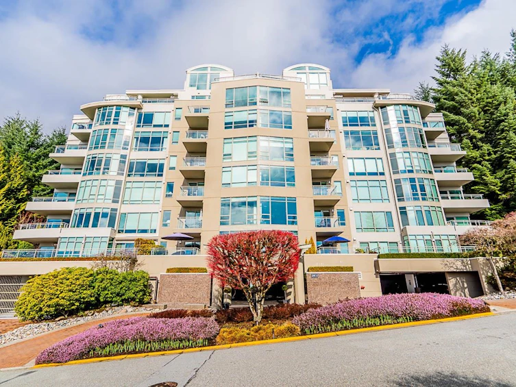 702-3105 Deer Ridge Drive, West Vancouver, BC, V7S 4W1