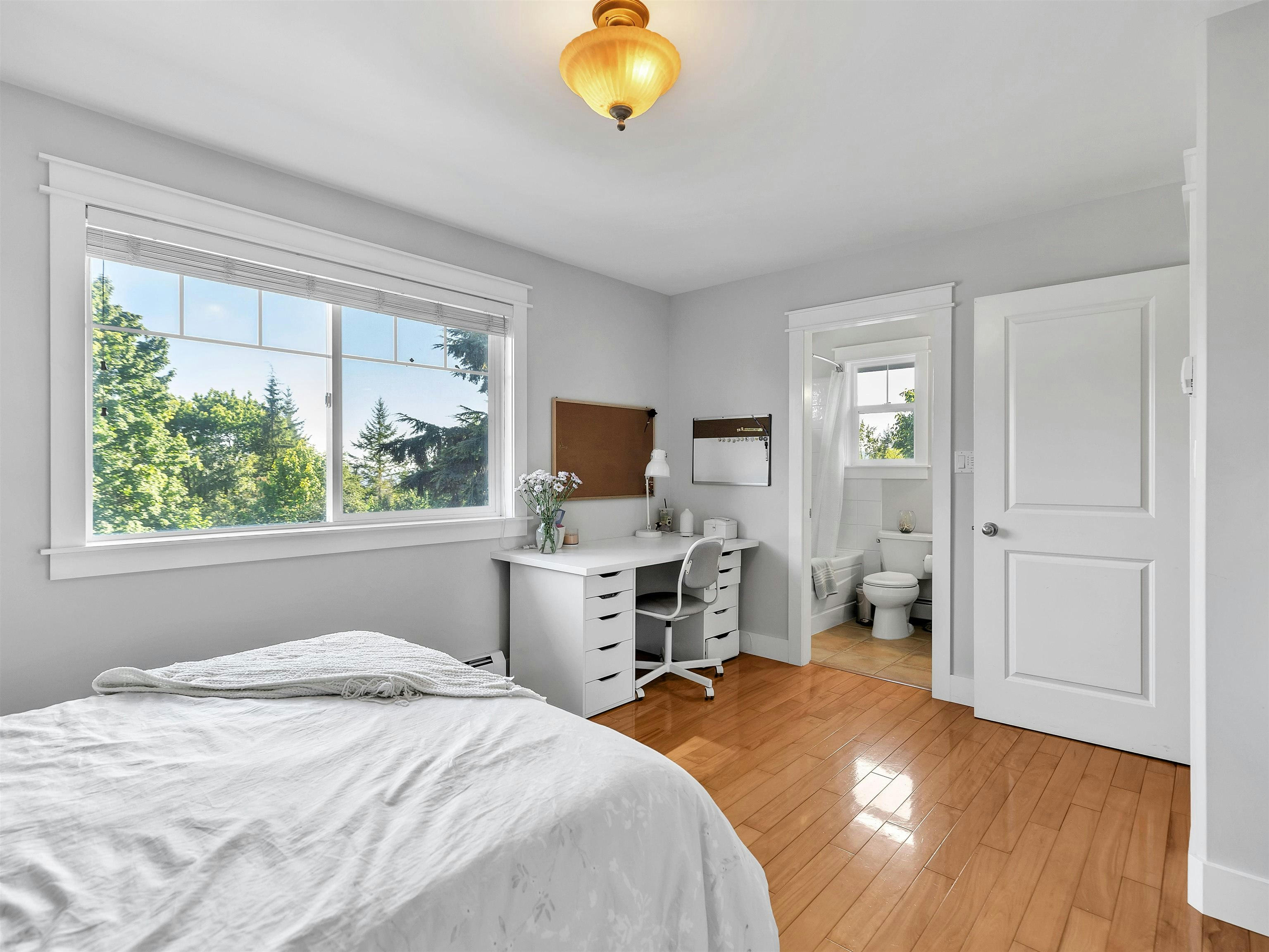 33060 Richards Avenue, Mission, BC, V2V 7E5 - 33